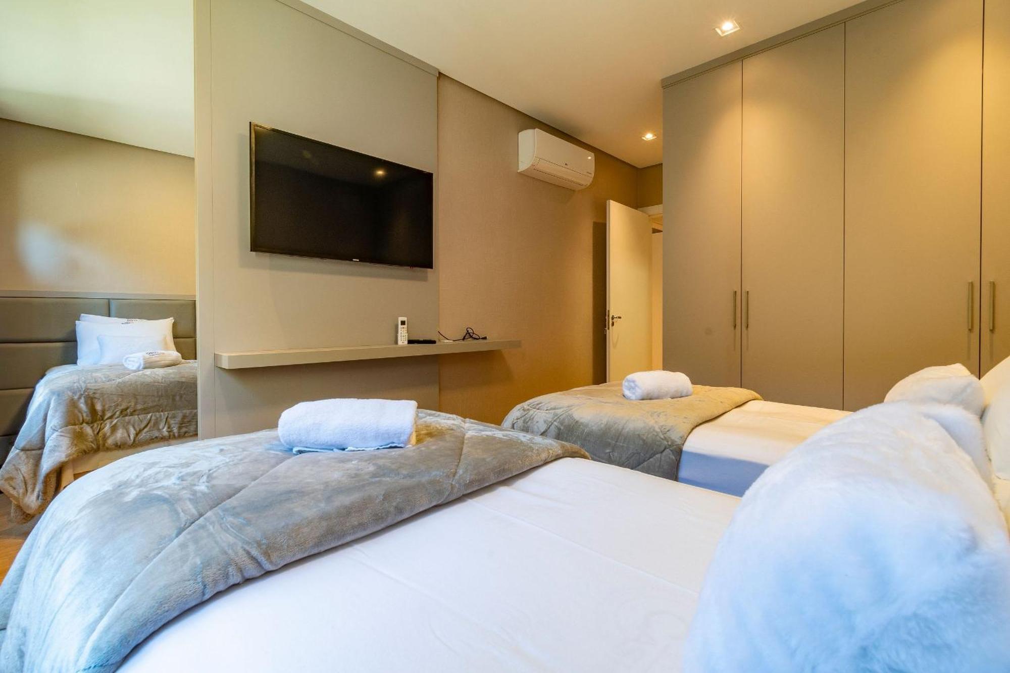 Rosa Edificio Bellagio Canela Com Infraestrutura Completa Apartment Luaran gambar
